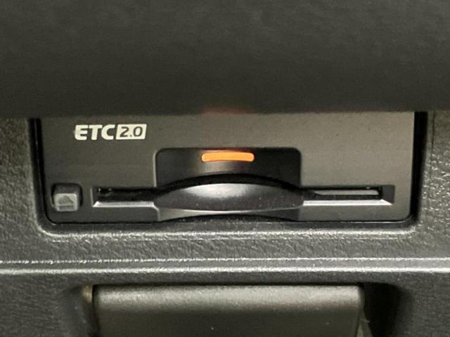 オーラ Ｇレザーエディション　ＢＯＳＥ／保証書／純正　９インチ　ＳＤナビ／インテリジェントルームミラー／エマージェンシーブレーキ／シートヒーター　前席／アラウンドビューモニター／車線逸脱防止支援システム／シート　ハーフレザー（23枚目）