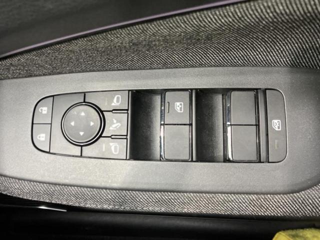 オーラ Ｇレザーエディション　ＢＯＳＥ／保証書／純正　９インチ　ＳＤナビ／インテリジェントルームミラー／エマージェンシーブレーキ／シートヒーター　前席／アラウンドビューモニター／車線逸脱防止支援システム／シート　ハーフレザー（26枚目）