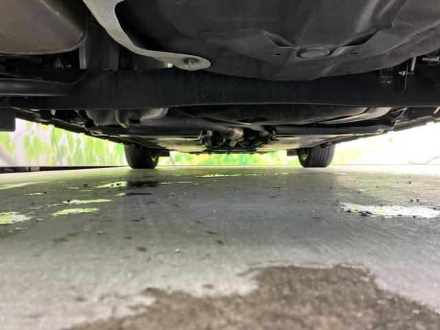 オーラ Ｇレザーエディション　ＢＯＳＥ／保証書／純正　９インチ　ＳＤナビ／インテリジェントルームミラー／エマージェンシーブレーキ／シートヒーター　前席／アラウンドビューモニター／車線逸脱防止支援システム／シート　ハーフレザー（42枚目）