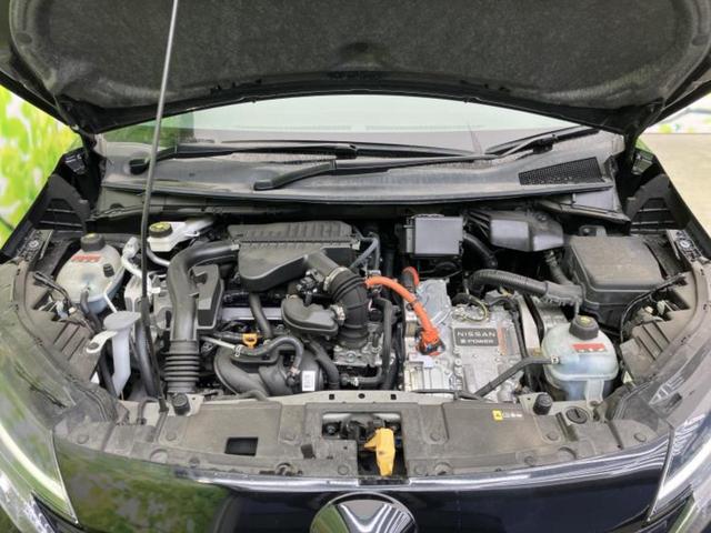 オーラ Ｇレザーエディション　ＢＯＳＥ／保証書／純正　９インチ　ＳＤナビ／インテリジェントルームミラー／エマージェンシーブレーキ／シートヒーター　前席／アラウンドビューモニター／車線逸脱防止支援システム／シート　ハーフレザー（45枚目）