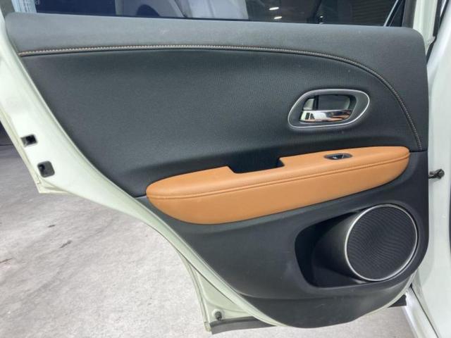ヴェゼル ハイブリッドＺ・ホンダセンシング　新品タイヤ／保証書／純正　ＳＤナビ／ホンダセンシング／シートヒーター／シート　ハーフレザー／ドライブレコーダー　社外／ヘッドランプ　ＬＥＤ／ＵＳＢジャック／Ｂｌｕｅｔｏｏｔｈ接続／ＥＴＣ　バックカメラ（22枚目）