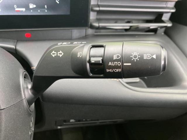 セレナ eパワーハイウェイスターV 新品タイヤ/保証書/純正 SDナビ/インテリジェントルームミラー/衝突安全装置/両側電動スライドドア/アラウンドビューモニター/車線逸脱防止支援システム/シート 合皮/ドライブレコーダー 前後 禁煙車(16枚目)