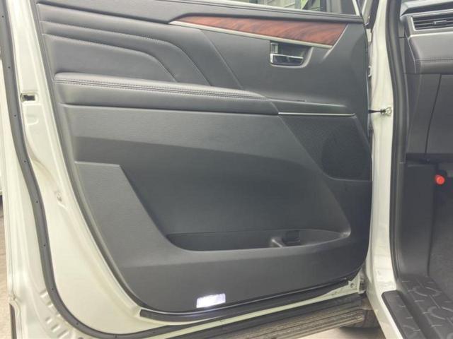 デリカD:5 4WD P 保証書/社外 11インチ SDナビ/フリップダウンモニター 社外 12.8インチ/衝突安全装置/両側電動スライドドア/シートヒーター 前席/全方位モニター/車線逸脱防止支援システム/電動バックドア(23枚目)