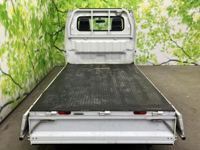 キャリイトラック ４ＷＤ　ＫＣノウハン　新品タイヤ／デジタルインナーミラー／ＥＴＣ／ＡＢＳ／エアバッグ　運転席／エアバッグ　助手席／パワーステアリング／マニュアルエアコン／ユーザー買取車／最大積載量３５０ｋｇ／アクセサリーソケット／ラジオ（23枚目）