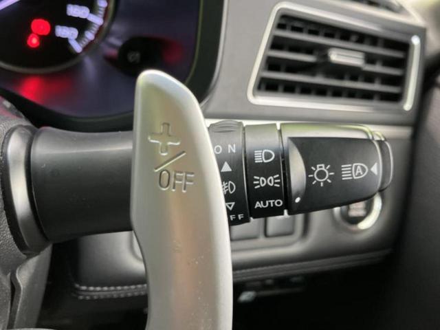 デリカD:5 4WD P 保証書/純正 10インチ SDナビ/フリップダウンモニター/衝突安全装置/両側電動スライドドア/シートヒーター/マルチアラウンドモニター/車線逸脱防止支援システム/シート 合皮/電動バックドア 4WD(17枚目)