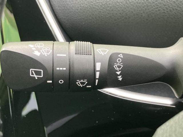 プリウス S 新品タイヤ/保証書/純正 SDナビ/ヘッドランプ LED/Bluetooth接続/ETC/EBD付ABS/横滑り防止装置/バックモニター/フルセグTV/DVD/エアバッグ 運転席 バックカメラ(17枚目)