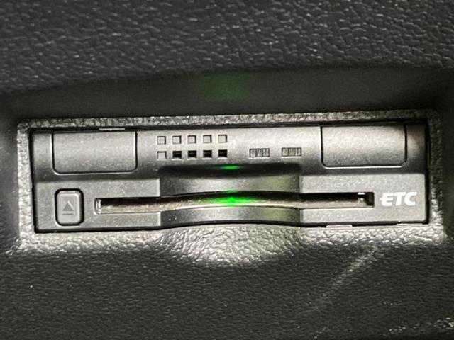 プリウス S 新品タイヤ/保証書/純正 SDナビ/ヘッドランプ LED/Bluetooth接続/ETC/EBD付ABS/横滑り防止装置/バックモニター/フルセグTV/DVD/エアバッグ 運転席 バックカメラ(23枚目)