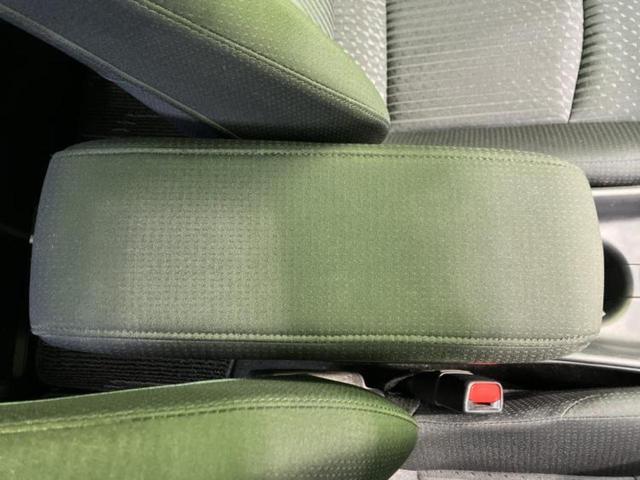 プリウス S 新品タイヤ/保証書/純正 SDナビ/ヘッドランプ LED/Bluetooth接続/ETC/EBD付ABS/横滑り防止装置/バックモニター/フルセグTV/DVD/エアバッグ 運転席 バックカメラ(29枚目)