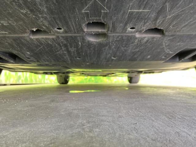 プリウス S 新品タイヤ/保証書/純正 SDナビ/ヘッドランプ LED/Bluetooth接続/ETC/EBD付ABS/横滑り防止装置/バックモニター/フルセグTV/DVD/エアバッグ 運転席 バックカメラ(39枚目)