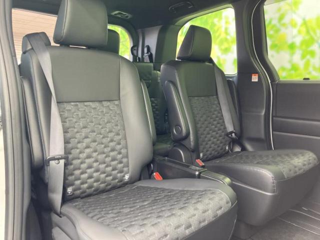 ヴォクシー ハイブリッドS-Z 保証書/ディスプレイオーディオ+ナビ/デジタルインナーミラー/衝突安全装置/両側電動スライドドア/シートヒーター 前席/車線逸脱防止支援システム/シート ハーフレザー/ヘッドランプ LED(5枚目)