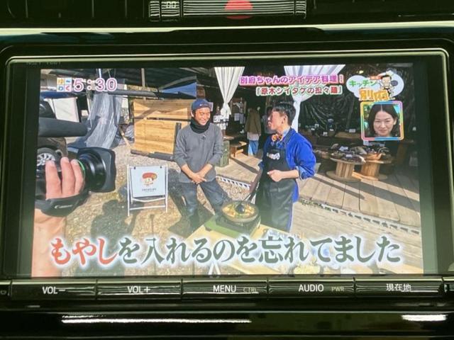 ハリアー プレミアム　新品タイヤ／サンルーフ／純正エアロ／保証書／純正　９インチ　ＳＤナビ／衝突安全装置／車線逸脱防止支援システム／シート　ハーフレザー／電動バックドア／ドライブレコーダー　前後／ヘッドランプ　ＬＥＤ（12枚目）