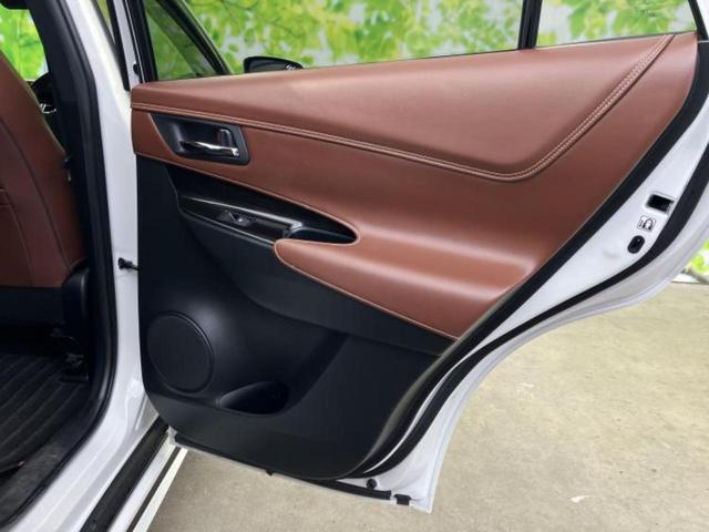 ハリアー プレミアム　新品タイヤ／サンルーフ／純正エアロ／保証書／純正　９インチ　ＳＤナビ／衝突安全装置／車線逸脱防止支援システム／シート　ハーフレザー／電動バックドア／ドライブレコーダー　前後／ヘッドランプ　ＬＥＤ（20枚目）