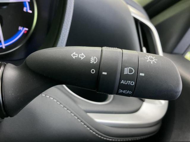 ノア ハイブリッドＳ－Ｚ　保証書／ディスプレイオーディオ＋ナビ１０．５インチ／フリップダウンモニター　純正　１３．２インチ／トヨタセーフティセンス／両側電動スライドドア／シートヒーター　前席　衝突被害軽減システム　バックカメラ（17枚目）