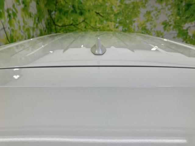 ノア ハイブリッドＳ－Ｚ　保証書／ディスプレイオーディオ＋ナビ１０．５インチ／フリップダウンモニター　純正　１３．２インチ／トヨタセーフティセンス／両側電動スライドドア／シートヒーター　前席　衝突被害軽減システム　バックカメラ（48枚目）