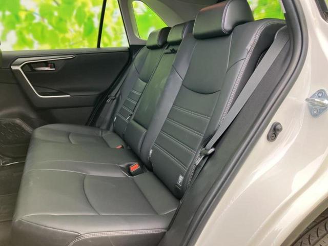 ＲＡＶ４ ４ＷＤ　Ｇ　Ｚパッケージ　新品タイヤ／パノラマルーフ／保証書／ディスプレイオーディオ９インチ／デジタルインナーミラー／衝突安全装置／シートヒーター／全方位モニター／車線逸脱防止支援システム／シート　合皮／電動バックドア　４ＷＤ（7枚目）