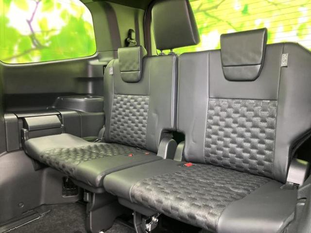 ヴォクシー ハイブリッドＳ－Ｚ　保証書／ディスプレイオーディオ＋ナビ／デジタルインナーミラー／衝突安全装置／両側電動スライドドア／シートヒーター　前席／車線逸脱防止支援システム／シート　ハーフレザー／ヘッドランプ　ＬＥＤ（19枚目）