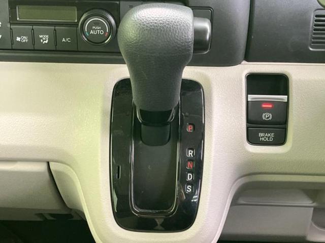 Ｎ－ＢＯＸ ヒョウジュン　保証書／ホンダセンシング／電動スライドドア／車線逸脱防止支援システム／ヘッドランプ　ＬＥＤ／ＵＳＢジャック／ＥＢＤ付ＡＢＳ／横滑り防止装置／アイドリングストップ／禁煙車／エアバッグ　運転席（13枚目）