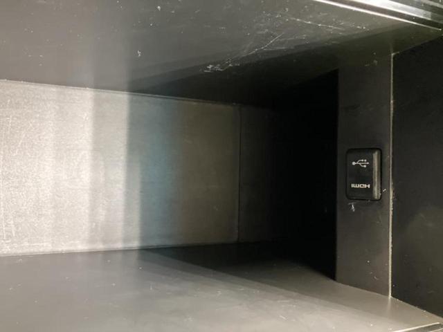 アルファード Ｓ　新品タイヤ／純正　１０インチ　メモリーナビ／フリップダウンモニター　純正　１２．１インチ／トヨタセーフティセンス／両側電動スライドドア／車線逸脱防止支援システム／ドライブレコーダー　前後　バックカメラ（33枚目）