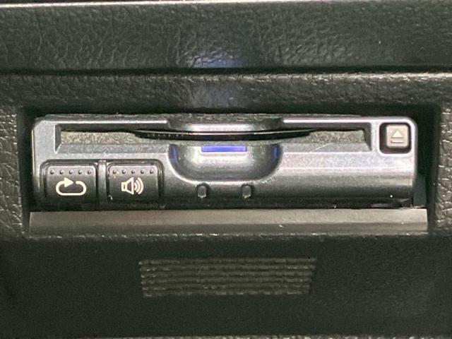 レヴォーグ ４ＷＤ１．６ＧＴアイサイトプラウドエディション　保証書／純正　ＳＤナビ／アイサイト／車線逸脱防止支援システム／ドライブレコーダー　前後／ヘッドランプ　ＬＥＤ／ＥＴＣ／ＥＢＤ付ＡＢＳ／横滑り防止装置／アイドリングストップ／クルーズコントロール　４ＷＤ（23枚目）