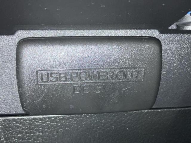 レヴォーグ ４ＷＤ１．６ＧＴアイサイトプラウドエディション　保証書／純正　ＳＤナビ／アイサイト／車線逸脱防止支援システム／ドライブレコーダー　前後／ヘッドランプ　ＬＥＤ／ＥＴＣ／ＥＢＤ付ＡＢＳ／横滑り防止装置／アイドリングストップ／クルーズコントロール　４ＷＤ（38枚目）