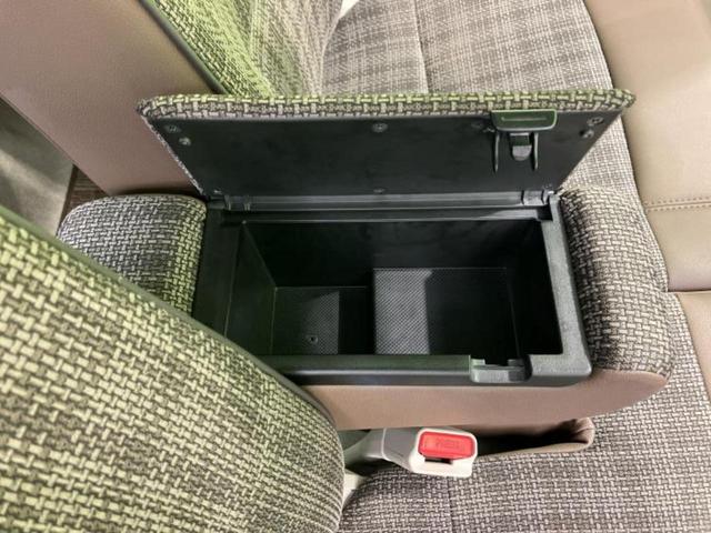Ｘ　保証書／ディスプレイオーディオ／衝突安全装置／シートヒーター　前席／車線逸脱防止支援システム／シート　ハーフレザー／ドライブレコーダー　前後／ヘッドランプ　ＬＥＤ／ＵＳＢジャック（画像28）