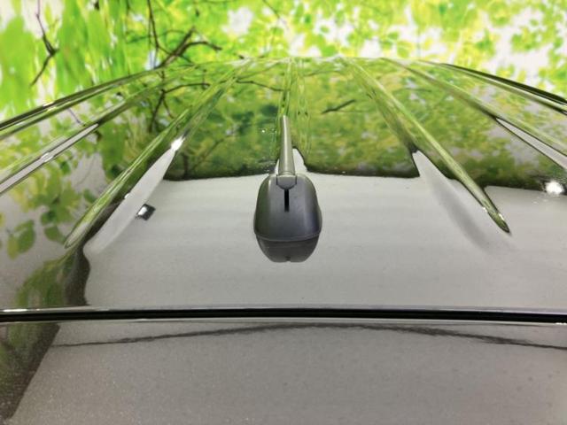 Ｘ　保証書／ディスプレイオーディオ／衝突安全装置／シートヒーター　前席／車線逸脱防止支援システム／シート　ハーフレザー／ドライブレコーダー　前後／ヘッドランプ　ＬＥＤ／ＵＳＢジャック（画像43）