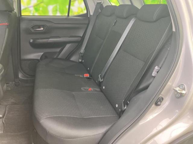 ハイブリッドＺ　新品タイヤ／ディスプレイオーディオ９インチ／衝突安全装置／シートヒーター／車線逸脱防止支援システム／ヘッドランプ　ＬＥＤ／ＵＳＢジャック／Ｂｌｕｅｔｏｏｔｈ接続／ＥＢＤ付ＡＢＳ（画像7）