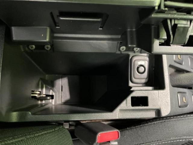 ローブ　新品タイヤ／保証書／社外　ＳＤナビ／シートヒーター　前席／ヘッドランプ　ＬＥＤ／Ｂｌｕｅｔｏｏｔｈ接続／ＥＴＣ／ＥＢＤ付ＡＢＳ／横滑り防止装置／フルセグＴＶ／ＤＶＤ／エアバッグ　運転席（画像26）