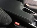 ハイブリッド・Ｓホンダセンシング　新品タイヤ／保証書／ディスプレイオーディオ／ホンダセンシング／ヘッドランプ　ＬＥＤ／ＥＴＣ／ＥＢＤ付ＡＢＳ／横滑り防止装置／アイドリングストップ／バックモニター／ワンセグＴＶ／エアバッグ　運転席（28枚目）