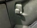 Ｓ　保証書／ＥＢＤ付ＡＢＳ／禁煙車／エアバッグ　運転席／エアバッグ　助手席／エアバッグ　サイド／衝突安全ボディ／パワーウインドウ／オートライト／エアバッグ　カーテン／マニュアルエアコン／取扱説明書（29枚目）