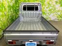 ハイゼットトラック ４ＷＤエクストラ　保証書／ＥＴＣ／禁煙車／エアバッグ　運転席／パワーウインドウ／キーレスエントリー／パワーステアリング／盗難防止システム／マニュアルエアコン／取扱説明書／ユーザー買取車／パワードアロック　４ＷＤ（6枚目）