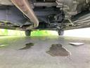 車両前方側の下廻り画像です。エンジン付近から車両中央部までの状態を確認いただけます。◆ご購入前に気になる下廻りの様子を把握したい方は、店頭スタッフまでお問い合わせ下さい。