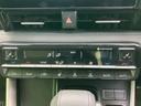 快適な車内環境を保つエアコン回り。温度や風量を細かく調整でき、ドライバーと乗員に快適な空間を提供します。