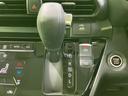 スムーズなシフトチェンジで、快適なドライブを。操作感も良く、運転を楽しめます。各ポジションが明確で、操作ミスを防ぎます。