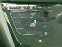 操作しやすいエアコンコントロールで、快適な車内環境を。温度調整や風量調節も簡単に行えます。快適なドライブをサポートします。