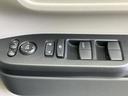 日々の運転を支えるスイッチ類です。直感的に操作でき、快適なドライブに役立ちます。