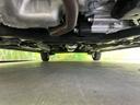 車両前方側の下廻り画像です。エンジン付近から車両中央部までの状態を確認いただけます。◆ご購入前に気になる下廻りの様子を把握したい方は、店頭スタッフまでお問い合わせ下さい。