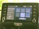 画面のメニューからラジオやテレビ、ディスク、Bluetoothなどを選べる構成です。項目が画面上に整理され、音源を切り替える際も内容を確認しながら操作できます。日常使いに便利です。