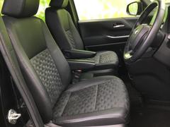 「この車の写真をもっと見たい」「状態が気になる」「この装備はついている？」どんな小さな疑問でもお気軽にお問い合わせください！ 4