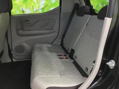 ＷＥＣＡＲＳでは各商談席に大型モニターをご用意しております！見やすい大画面でゆったりと全国の在庫をご覧いただけます！是非ご来店お待ちしております！ 7