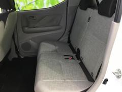 ＷＥＣＡＲＳでは各商談席に大型モニターをご用意しております！見やすい大画面でゆったりと全国の在庫をご覧いただけます！是非ご来店お待ちしております！ 7