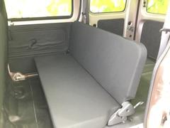 ＷＥＣＡＲＳでは各商談席に大型モニターをご用意しております！見やすい大画面でゆったりと全国の在庫をご覧いただけます！是非ご来店お待ちしております！ 7