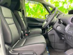 「この車の写真をもっと見たい」「状態が気になる」「この装備はついている？」どんな小さな疑問でもお気軽にお問い合わせください！ 4