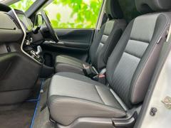 ＷＥＣＡＲＳでは各商談席に大型モニターをご用意しております！見やすい大画面でゆったりと全国の在庫をご覧いただけます！是非ご来店お待ちしております！ 7