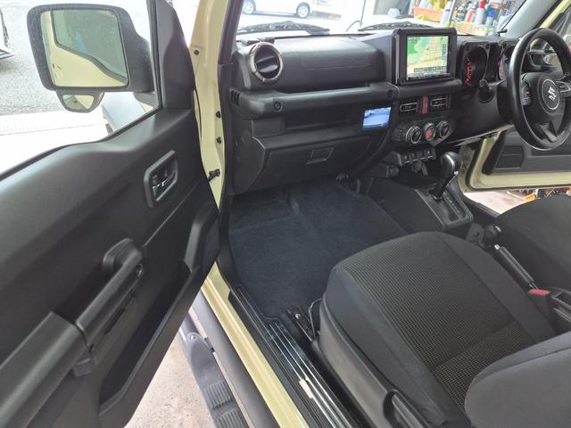 �T�C�h�A���_�[�~���[�t�h�A�~���[