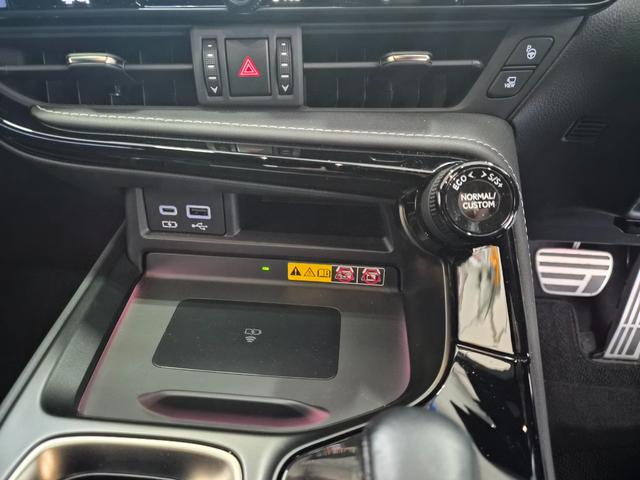 NX NX350h Fスポーツ フルセグTVBluetooth・ETC2.0・デジタルインナーミラー・TRDエアロ・パノラミックルーフ・全方位カメラ・3眼LEDライト・アドバンスパーク・シートヒーター(26枚目)