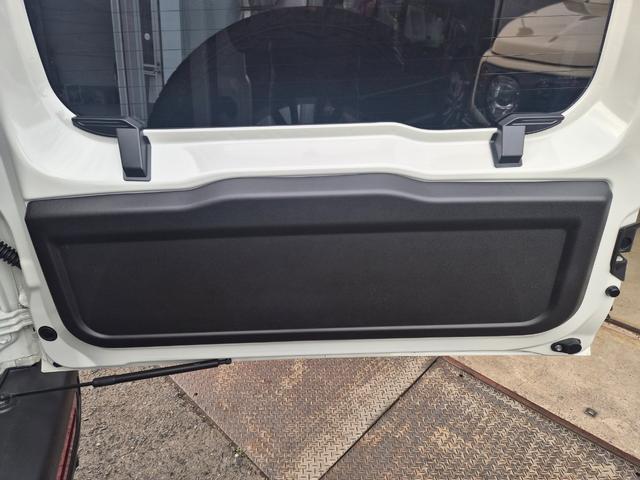 �����A�[�K���X�M���B���J�o�[