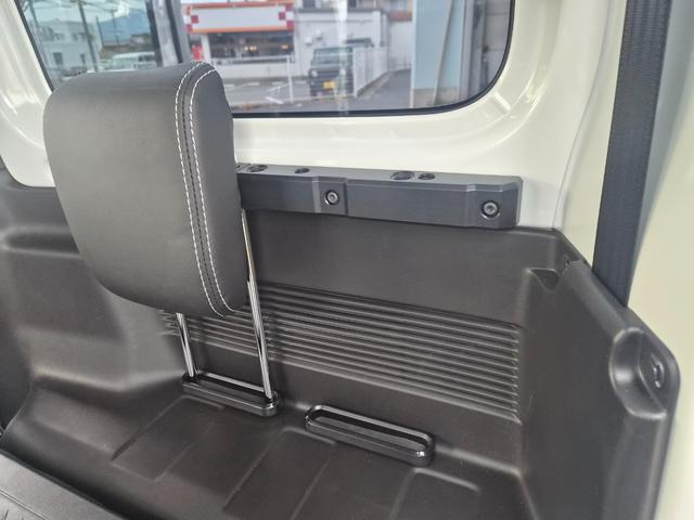 �����A�[�V�[�g�w�b�h���X���[�z���_�[