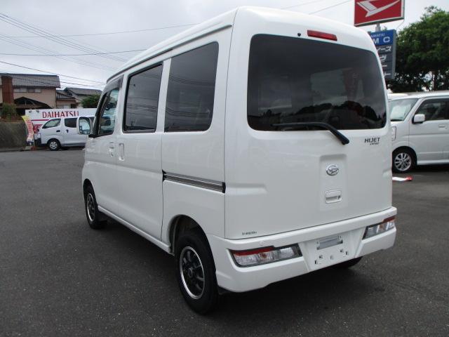 ハイゼットカーゴ クルーズターボＳＡＩＩＩ　オーバーヘッドシェルフ　フロント一部メッキパーツ　ＥＴＣ付き　車検整備付き（2枚目）