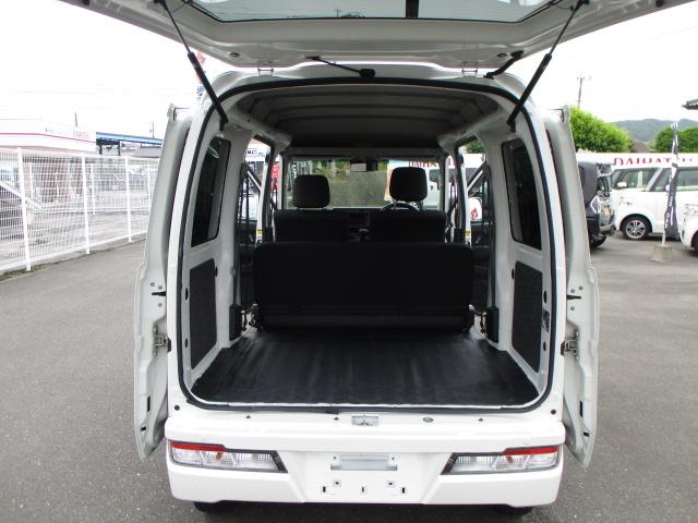 ハイゼットカーゴ クルーズターボＳＡＩＩＩ　オーバーヘッドシェルフ　フロント一部メッキパーツ　ＥＴＣ付き　車検整備付き（6枚目）